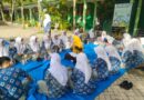 Pemanfaatan Limbah Botol Menjadi Pot Bunga di MAN Labuhanbatu